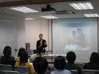 Dr Alice Siu presenting DP at seminar